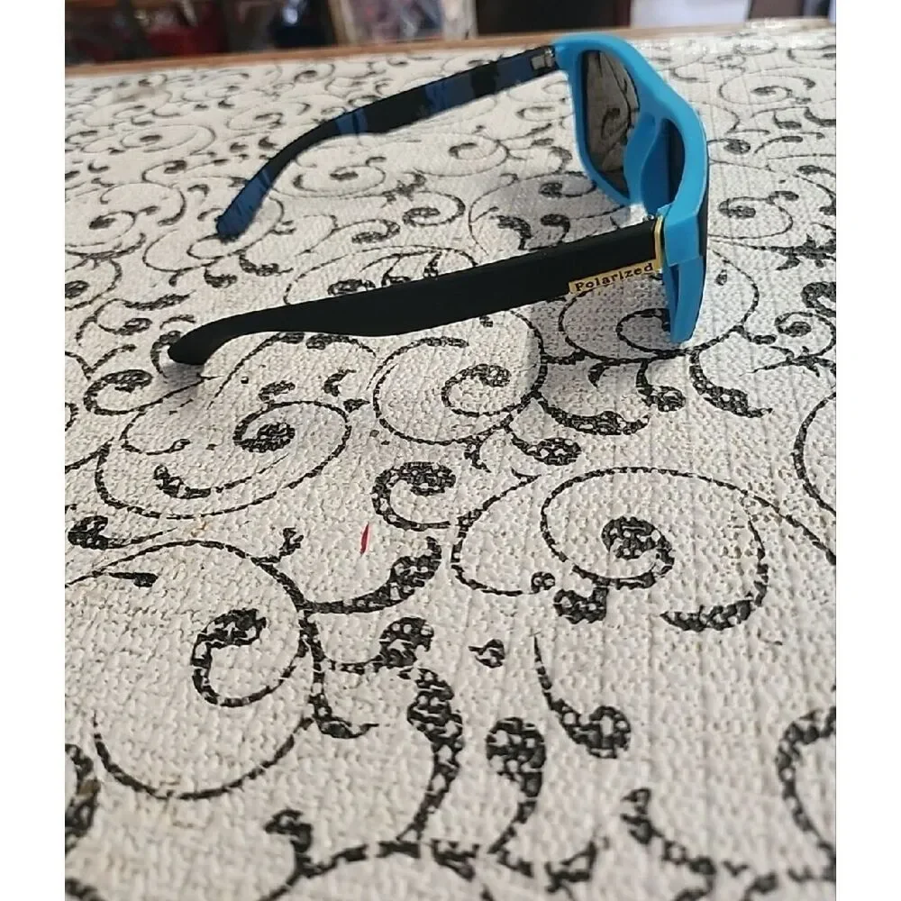 Blue Mirrored Lens  Polarized Sunglasses